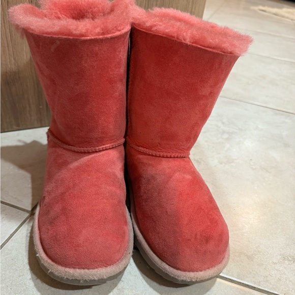 UGG Girls Bailey Bow II 1017394K Pink Round Toe Snow Boots - Size 3 - Picture 2 of 9